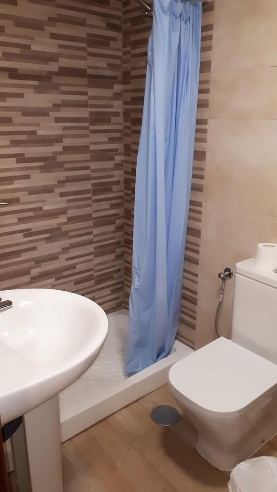 Hostal Nevot Гранада Екстериор снимка